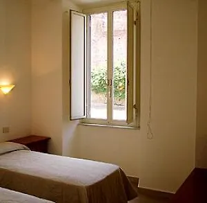 2* Hotel Center